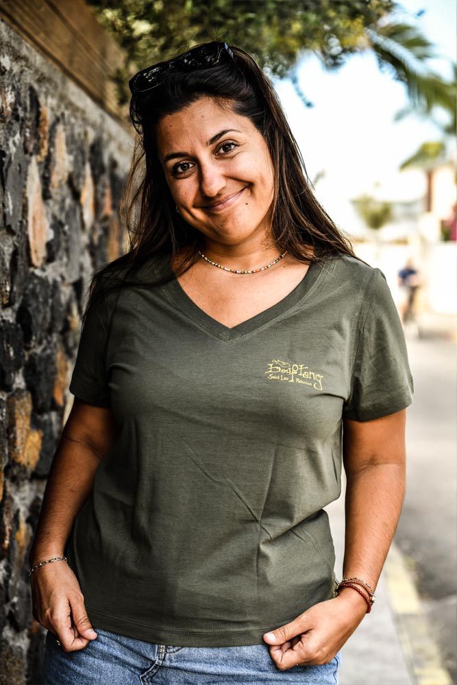 t-shirt col v queue de baleine