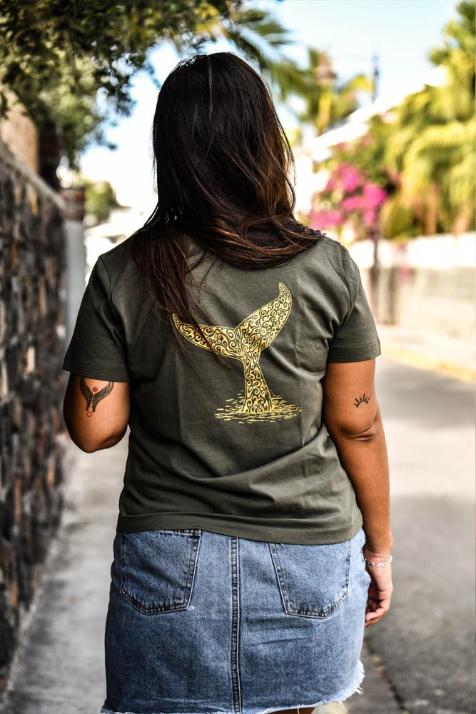 t-shirt col v coton bio queue de baleine 