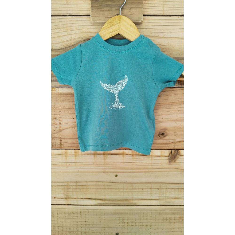 TEE-SHIRT / BABY T / GREEN BAY / WHITE / QUEUE DE BALEINE